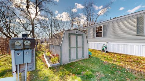 93 Heather Drive Lewiston ME 04240