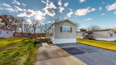 93 Heather Drive Lewiston ME 04240