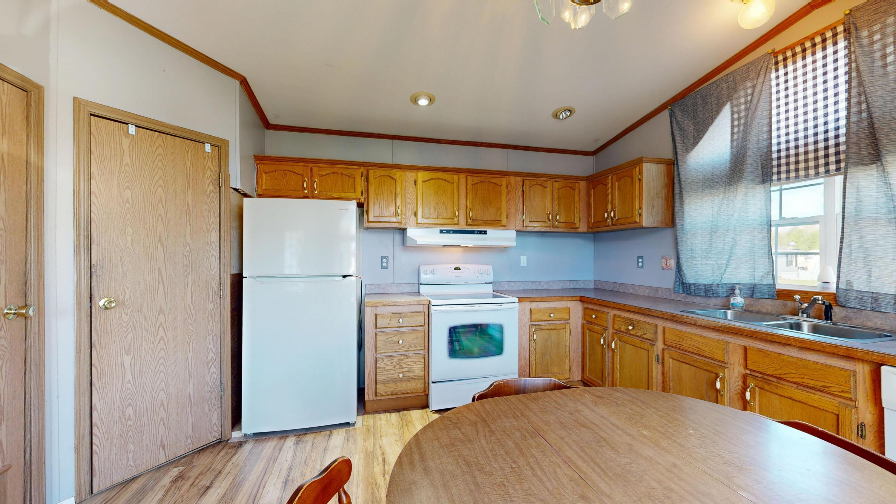 93 Heather Drive Lewiston ME 04240