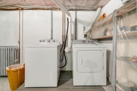 28 Saint Patrick Avenue Lewiston ME 04240