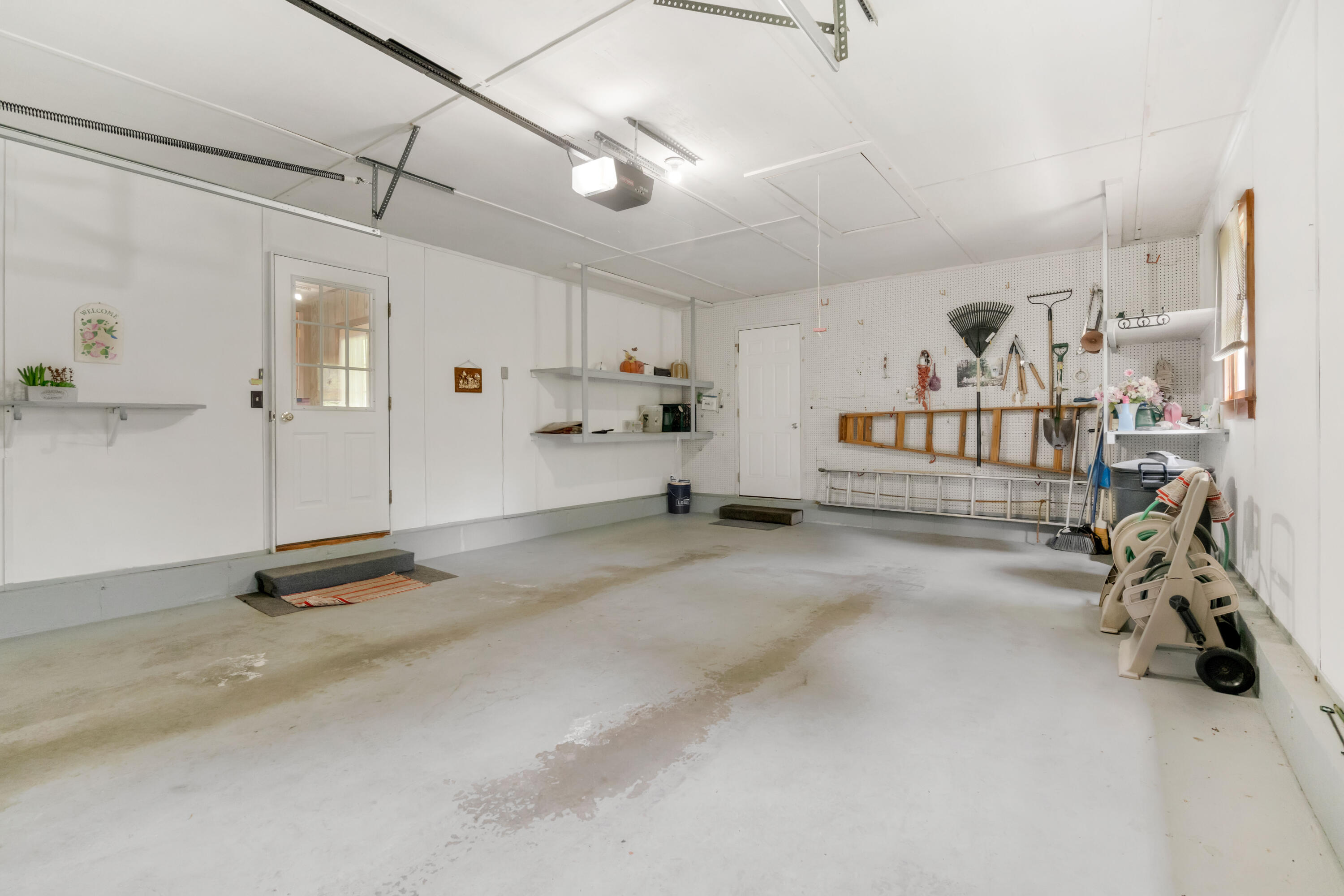 28 Saint Patrick Avenue Lewiston ME 04240