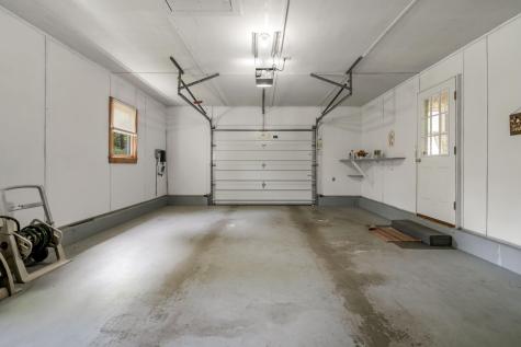 28 Saint Patrick Avenue Lewiston ME 04240