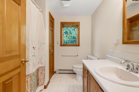 28 Saint Patrick Avenue Lewiston ME 04240