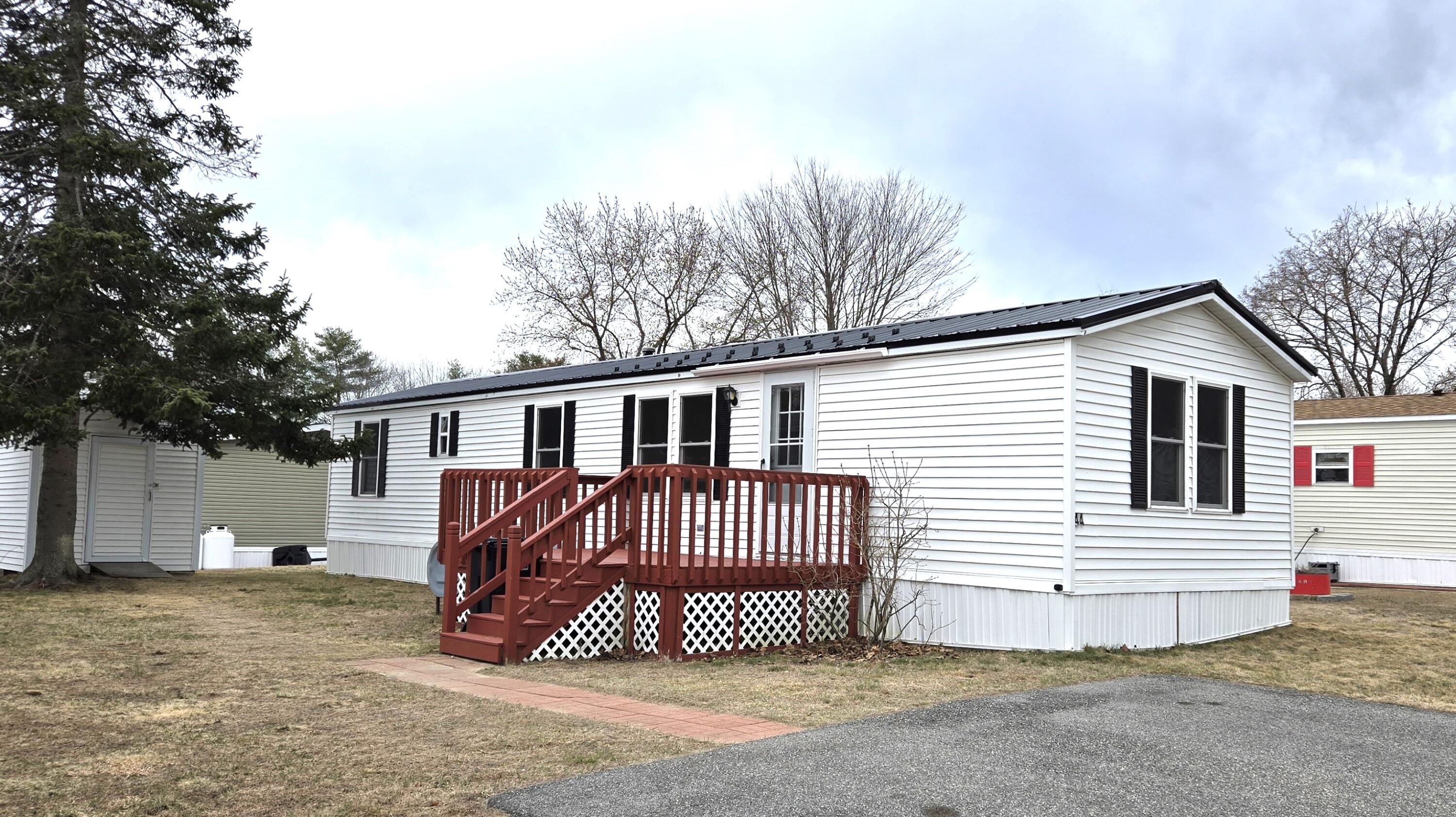 44 Fairview Drive Lisbon ME 04250