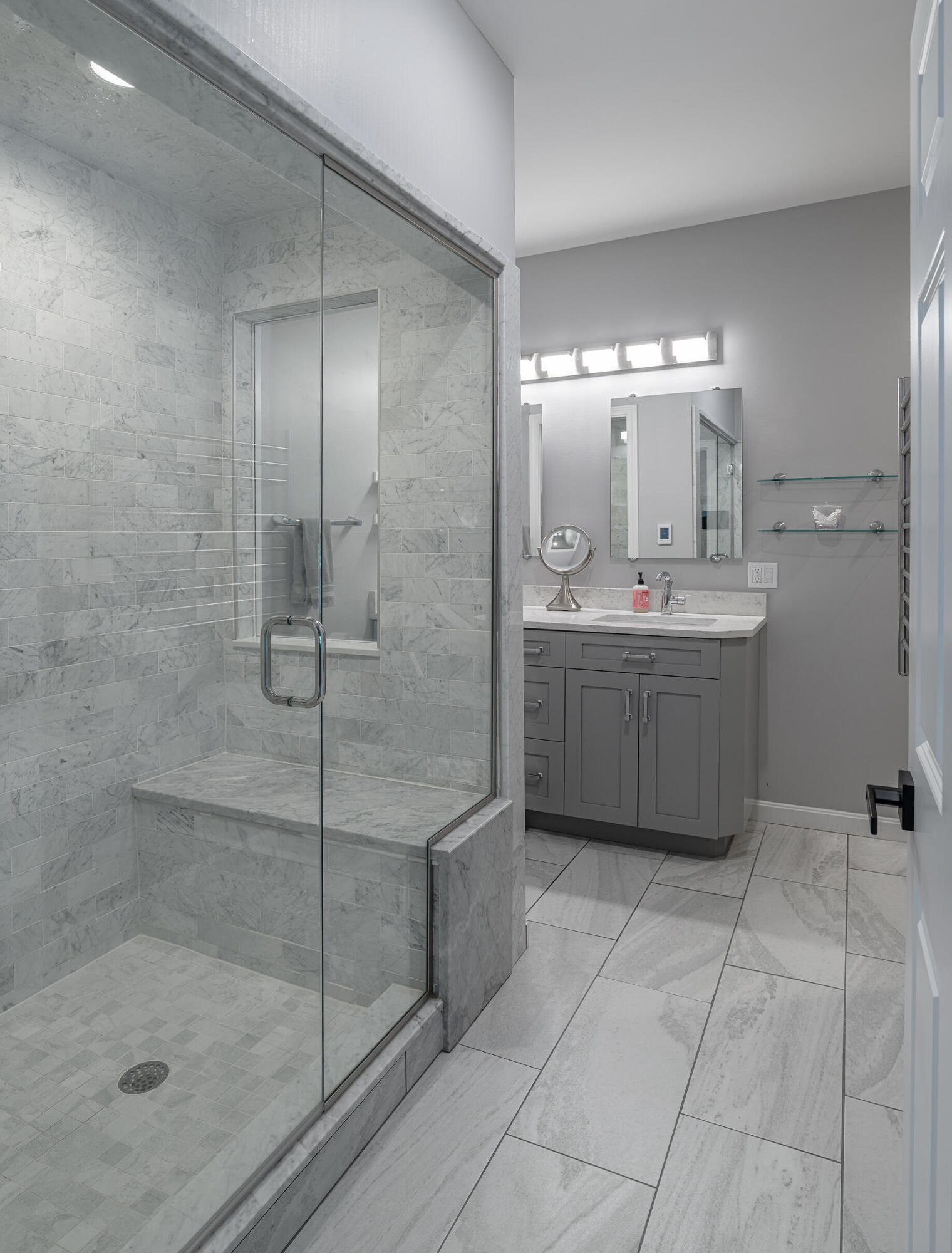 12 Bayview Drive Raymond ME 04071