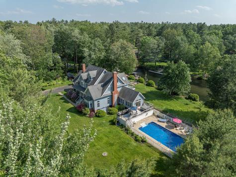 12 Bayview Drive Raymond ME 04071