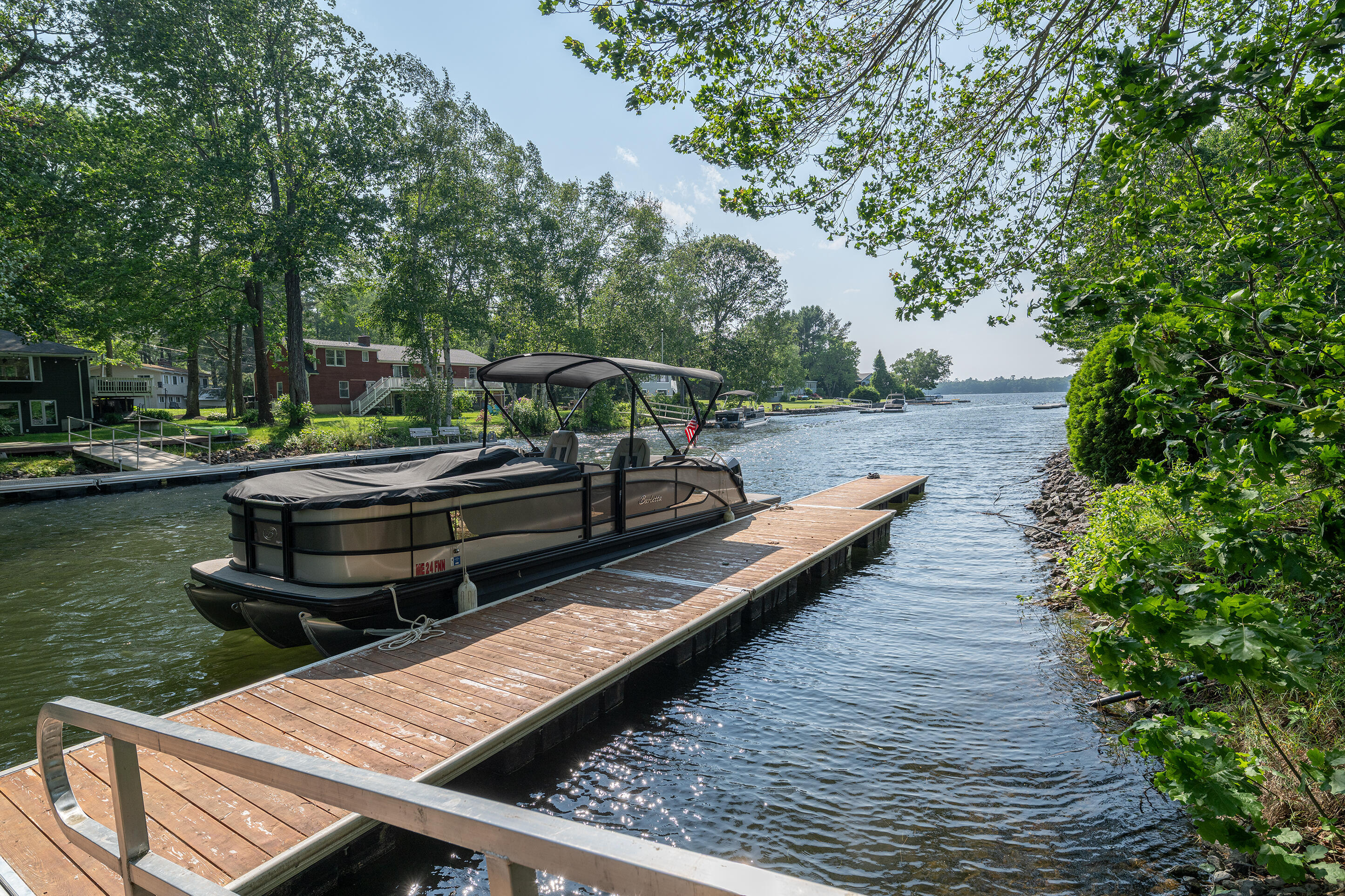 12 Bayview Drive Raymond ME 04071