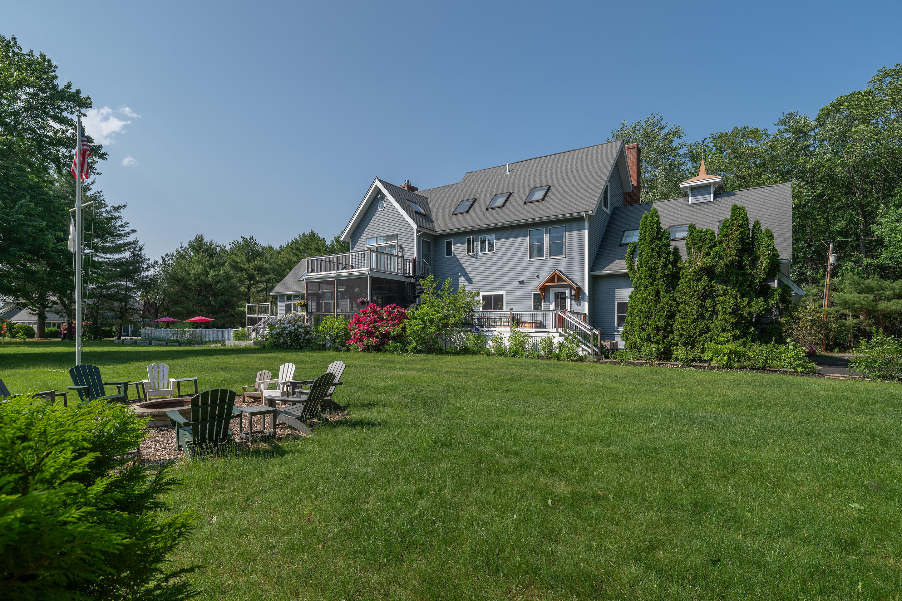 12 Bayview Drive Raymond ME 04071