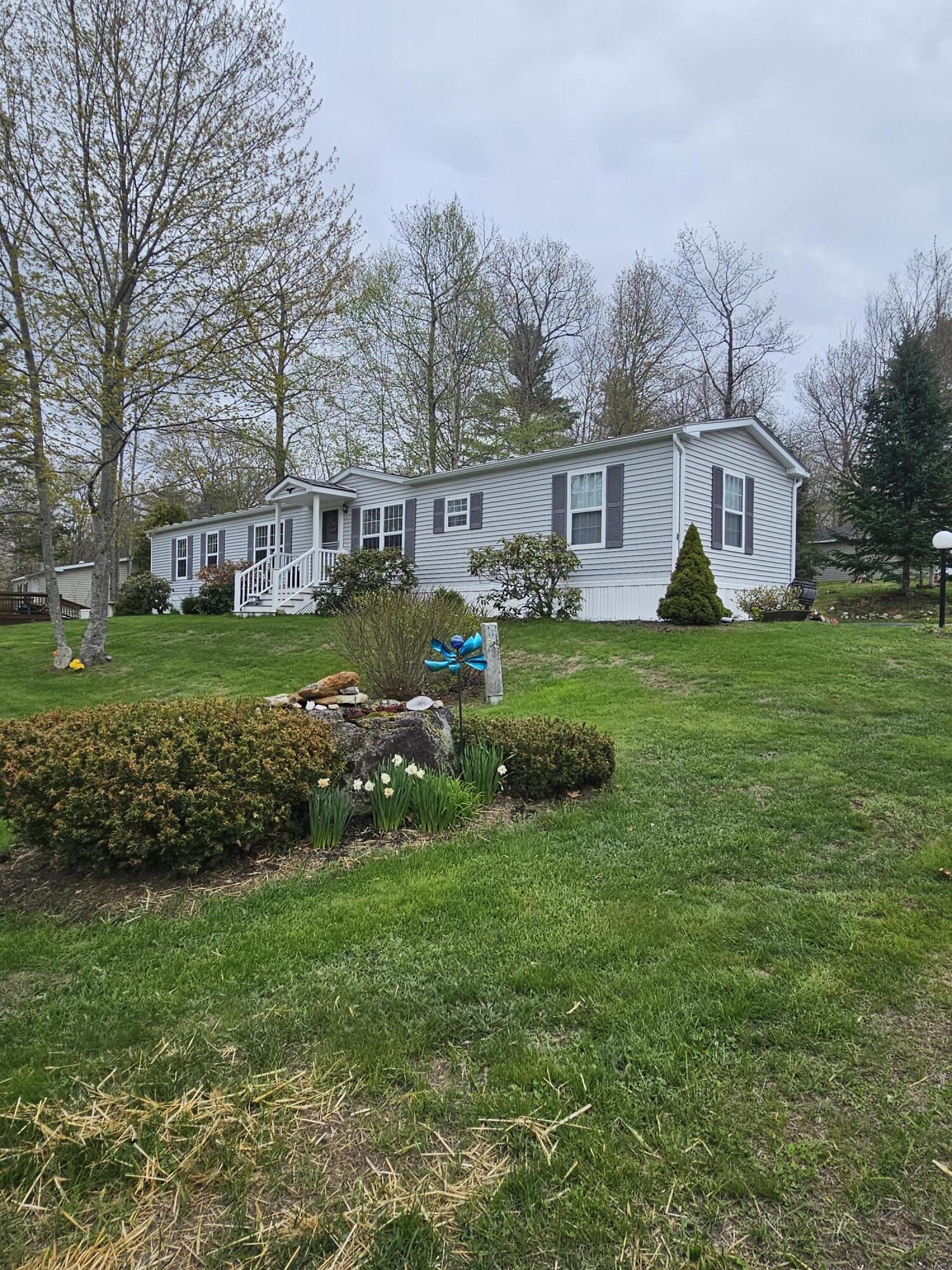 4 Hilltop Court Turner ME 04282