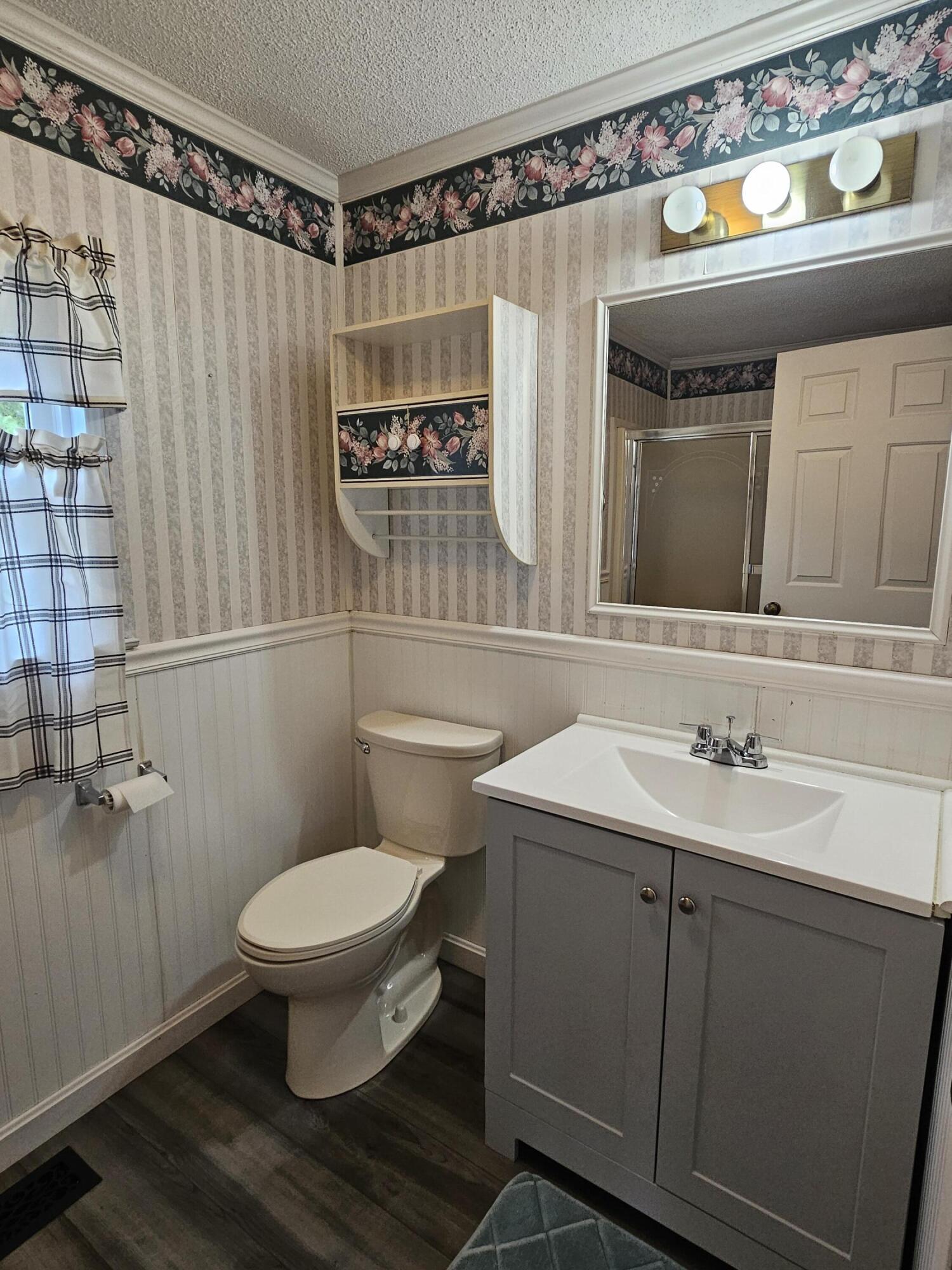 4 Hilltop Court Turner ME 04282