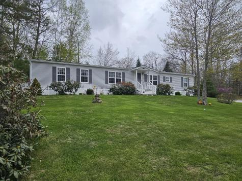 4 Hilltop Court Turner ME 04282