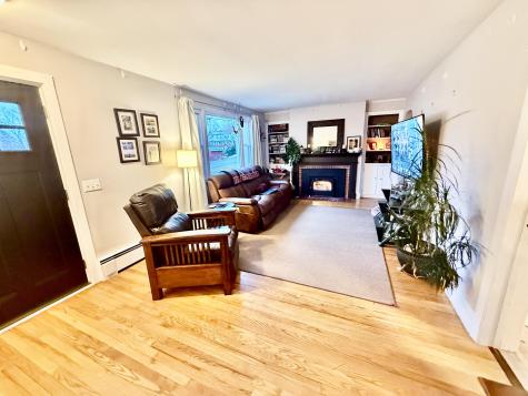 8 Lloyd Road Waterville ME 04901