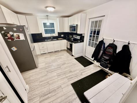 8 Lloyd Road Waterville ME 04901