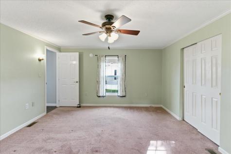 7 Toby Place Lewiston ME 04240