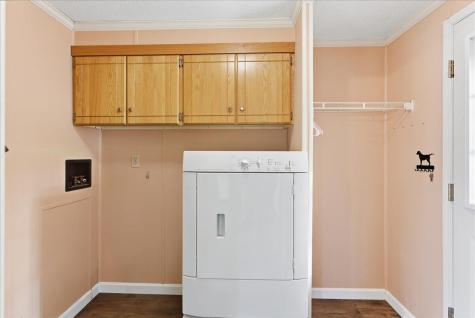 7 Toby Place Lewiston ME 04240