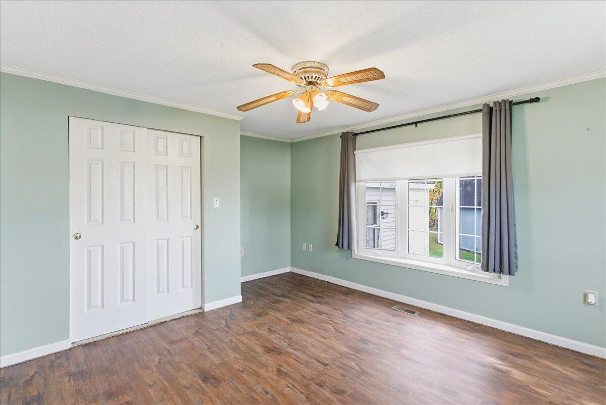 7 Toby Place Lewiston ME 04240