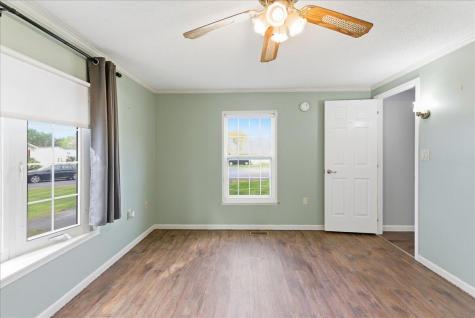 7 Toby Place Lewiston ME 04240