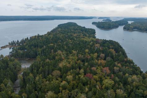 4 Long Island S Harpswell ME 04079