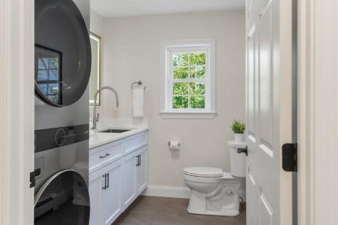 35 Rice Road Boothbay ME 04544