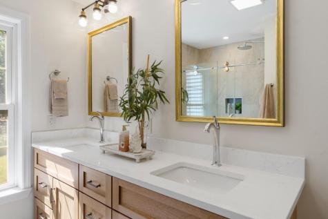 35 Rice Road Boothbay ME 04544