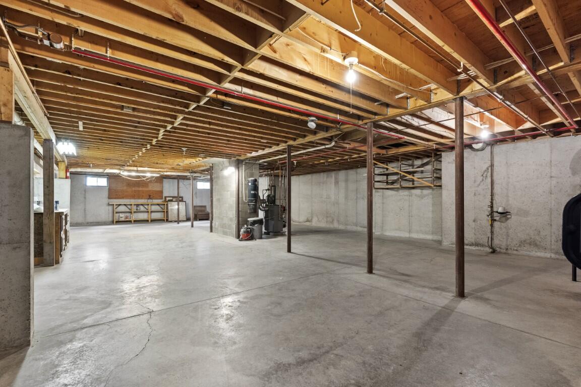 35 Rice Road Boothbay ME 04544