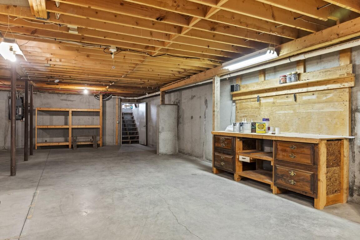 35 Rice Road Boothbay ME 04544