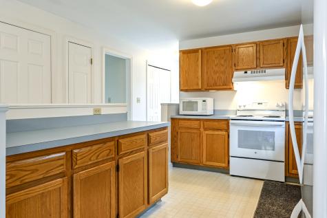 23 Crossing Brook Road Cumberland ME 04021