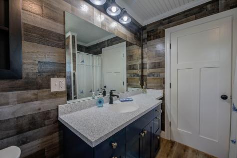 32 Boulder Road Raymond ME 04071