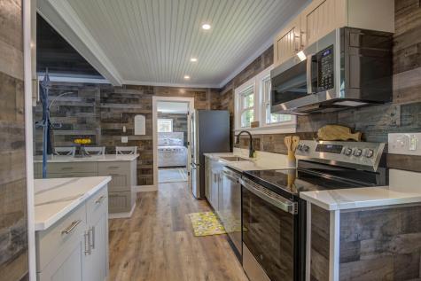 32 Boulder Road Raymond ME 04071