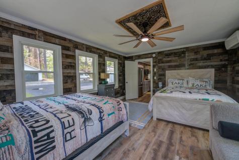 32 Boulder Road Raymond ME 04071