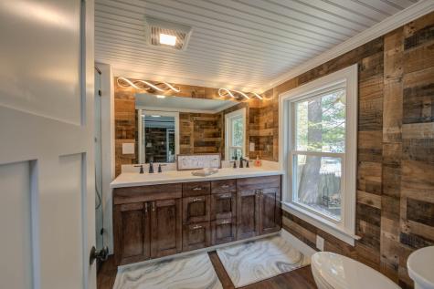 32 Boulder Road Raymond ME 04071