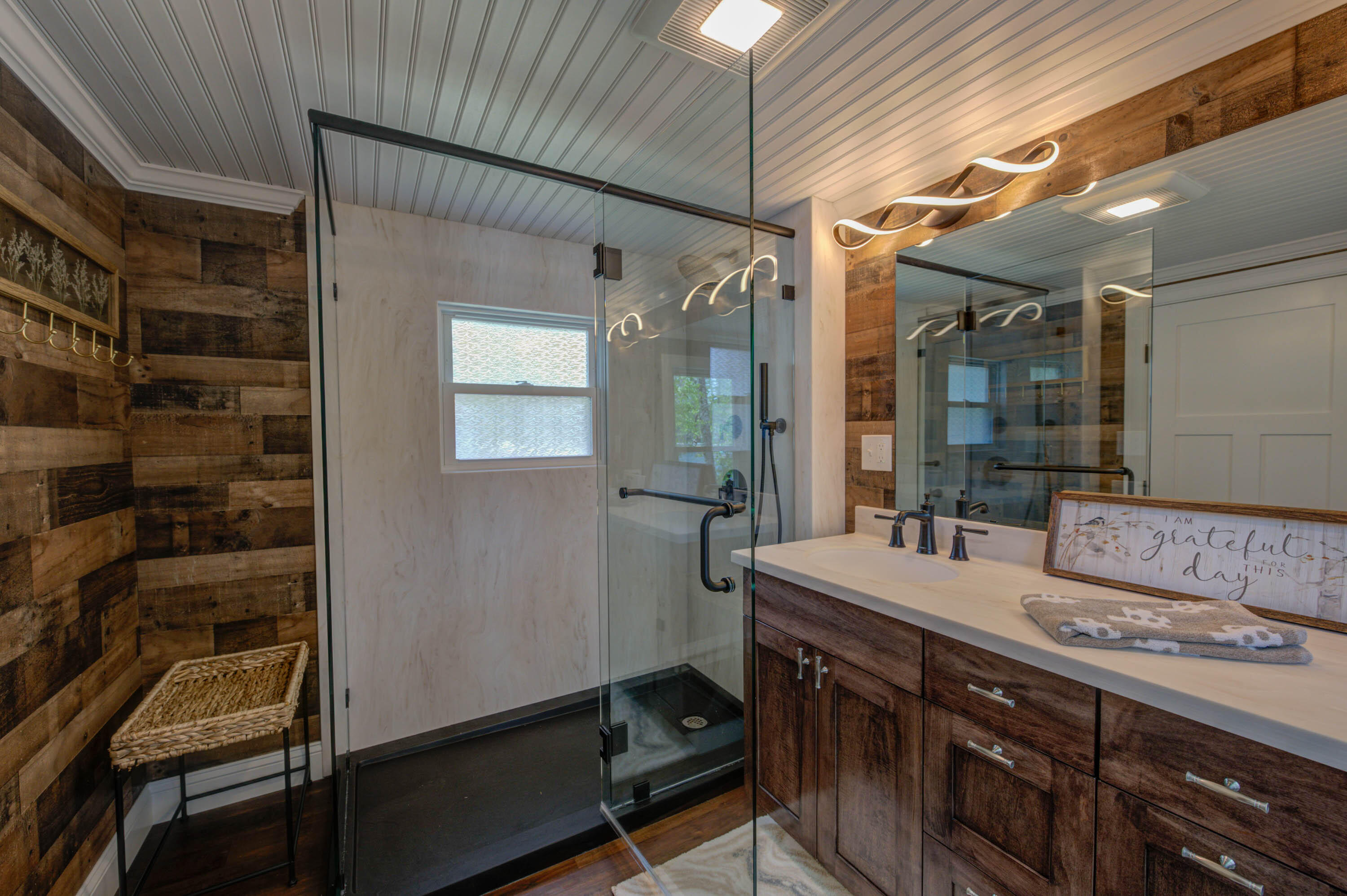 32 Boulder Road Raymond ME 04071