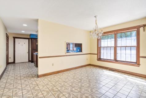 8 Susan Lane Falmouth ME 04105
