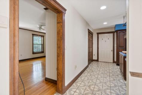 8 Susan Lane Falmouth ME 04105