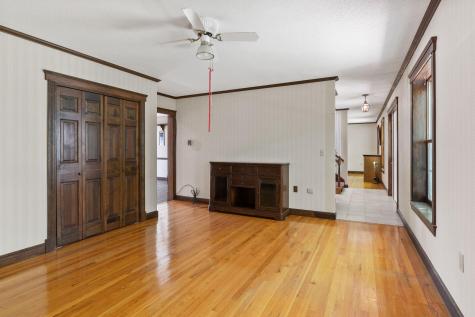 8 Susan Lane Falmouth ME 04105