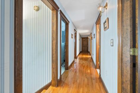 8 Susan Lane Falmouth ME 04105
