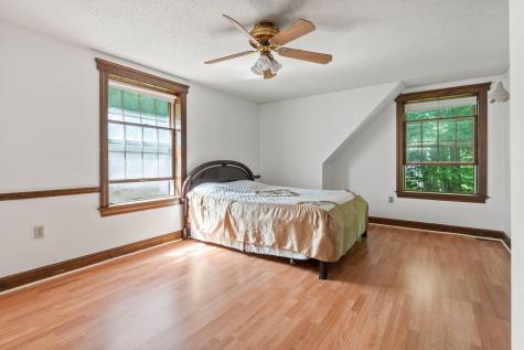 8 Susan Lane Falmouth ME 04105