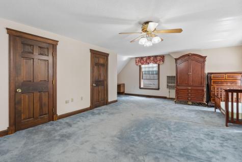 8 Susan Lane Falmouth ME 04105