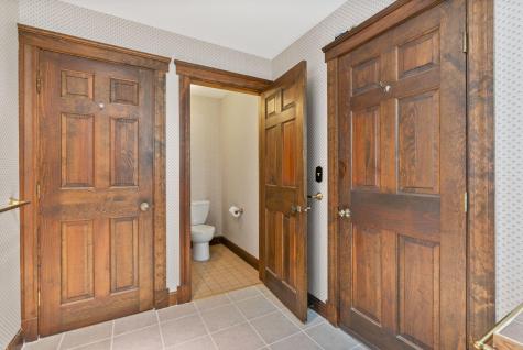 8 Susan Lane Falmouth ME 04105