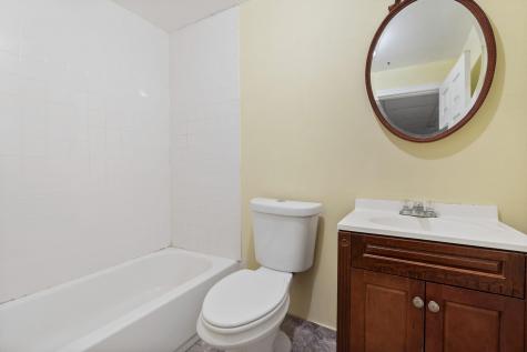 8 Susan Lane Falmouth ME 04105