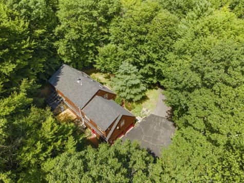 8 Susan Lane Falmouth ME 04105