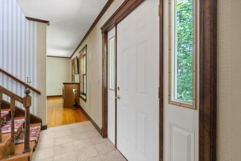 8 Susan Lane Falmouth ME 04105