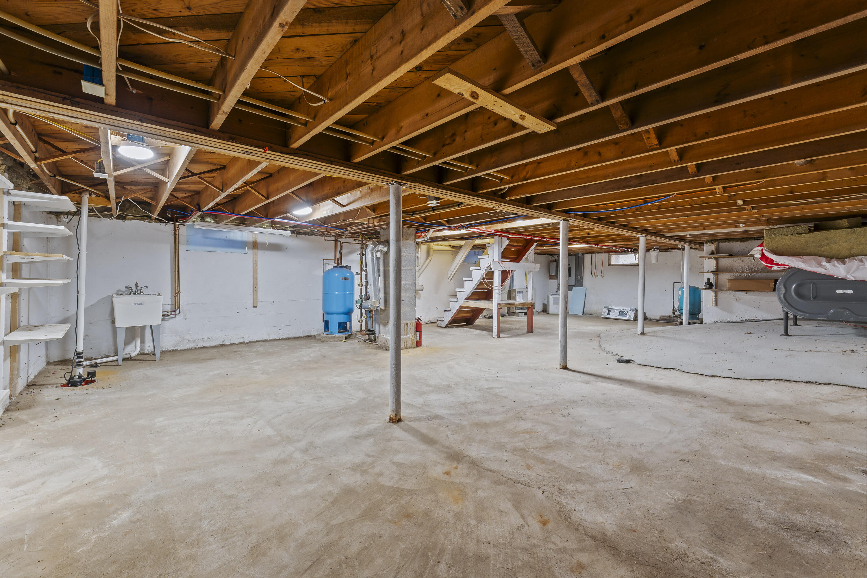 741 Carding Machine Road Bowdoinham ME 04008