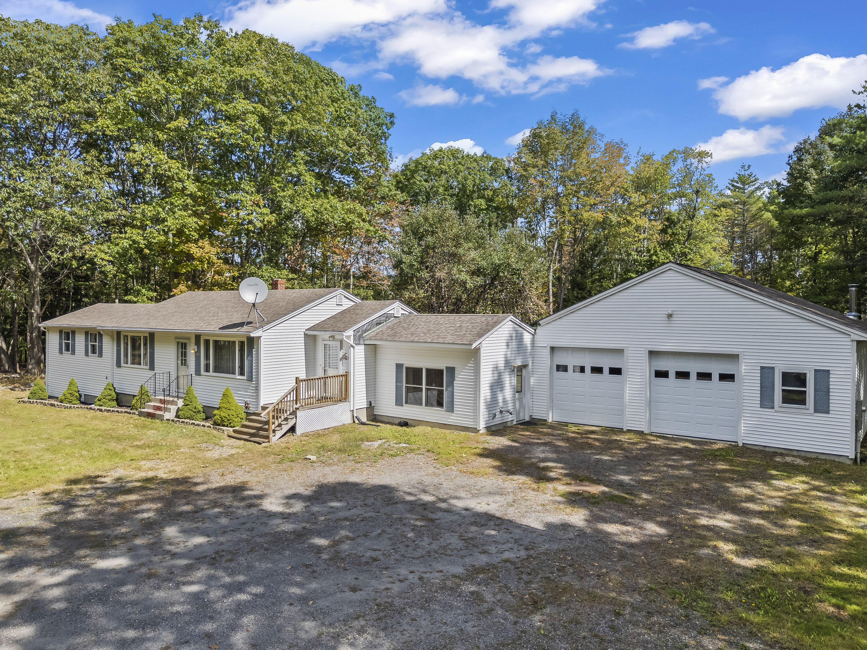 741 Carding Machine Road Bowdoinham ME 04008