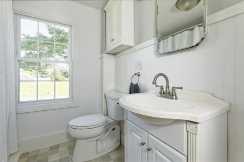 302 Townsend Avenue Boothbay Harbor ME 04538