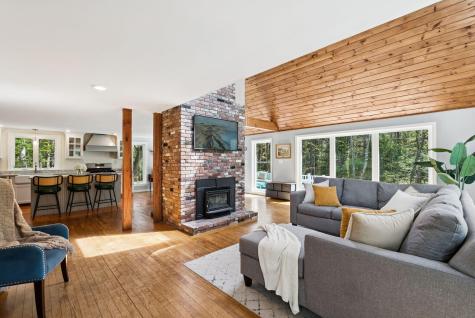 14 Oak Ridge Road Brunswick ME 04011