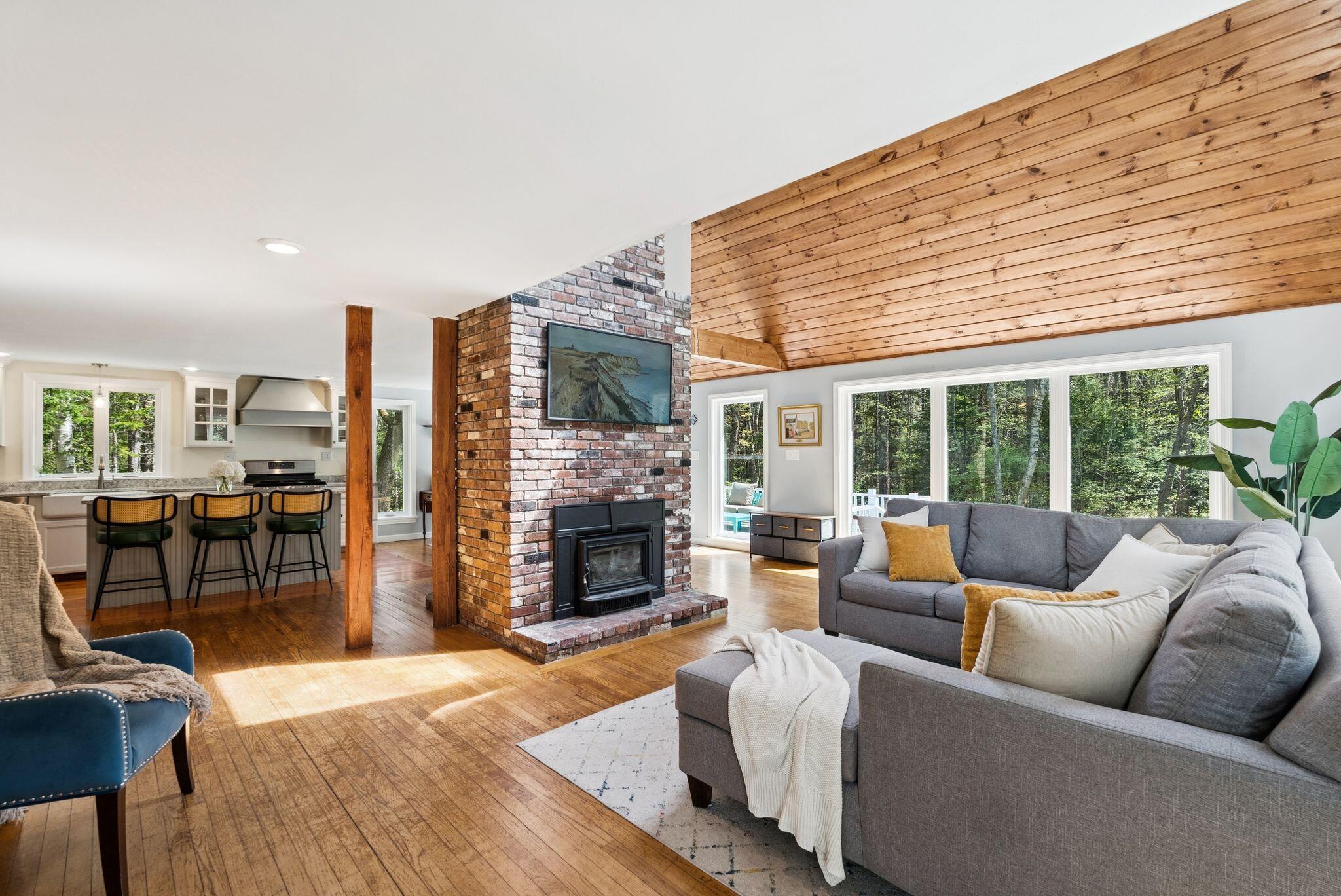 14 Oak Ridge Road Brunswick ME 04011