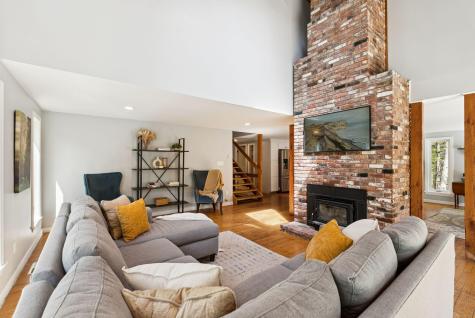 14 Oak Ridge Road Brunswick ME 04011