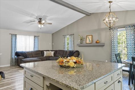 137 Aa Landing Road Glenburn ME 04401