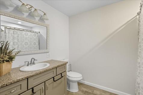 137 Aa Landing Road Glenburn ME 04401